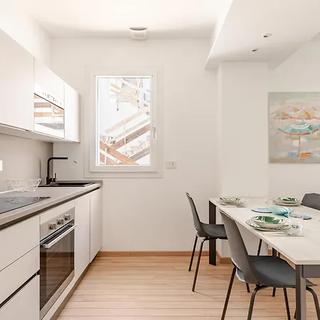 New Prestige Collection-2 Rooms-2 Bathrooms-parking-vledante