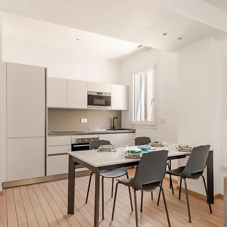 아파트 New Prestige Collection-2 Rooms-2 Bathrooms-parking-vledante