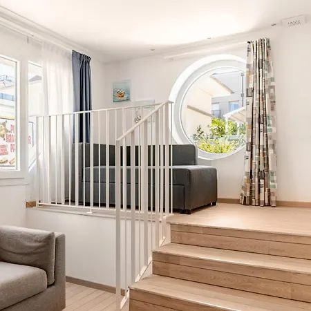 New Prestige Collection-2 Rooms-2 Bathrooms-parking-vledante *