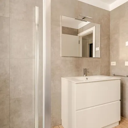 아파트 New Prestige Collection-2 Rooms-2 Bathrooms-parking-vledante