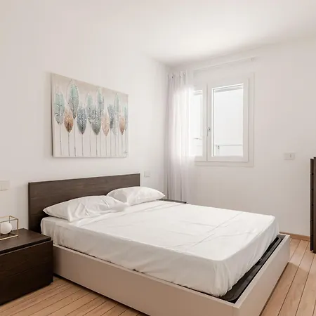 New Prestige Collection-2 Rooms-2 Bathrooms-parking-vledante *