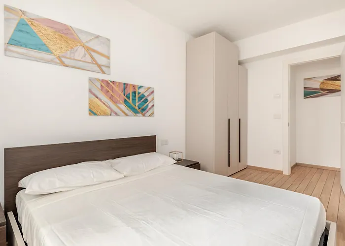 New Prestige Collection-2 Rooms-2 Bathrooms-parking-vledante *